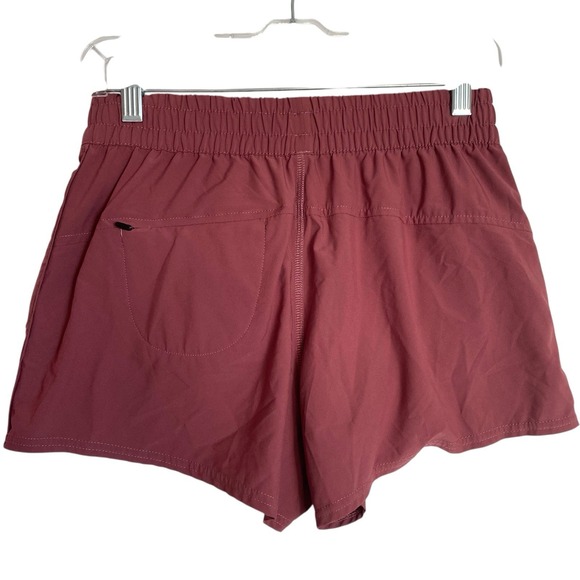 Vuori Athletic Shorts Women XS Burgundy Pockets Gym Running Workout Beach - Picture 2 of 7